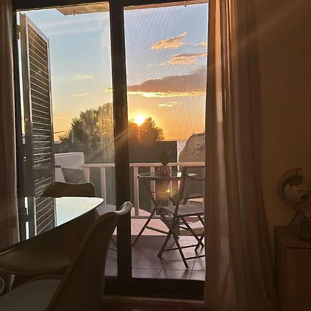 Casa Burguesa Apartment